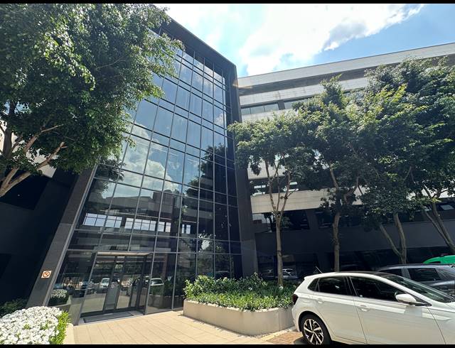 417M² OFFICE TO LET IN SANDTON CENTRAL